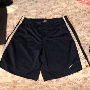 Nike bastketball shorts